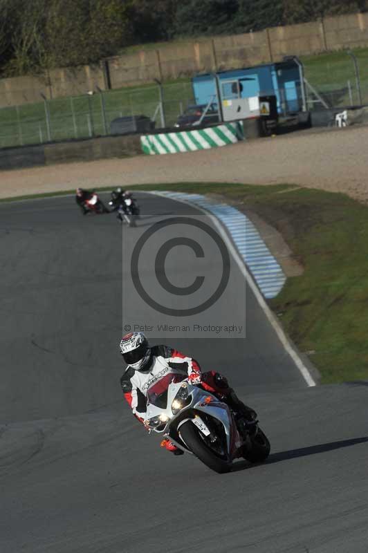 Motorcycle action photographs;donington;donington park leicestershire;donington photographs;event digital images;eventdigitalimages;no limits trackday;peter wileman photography;trackday;trackday digital images;trackday photos