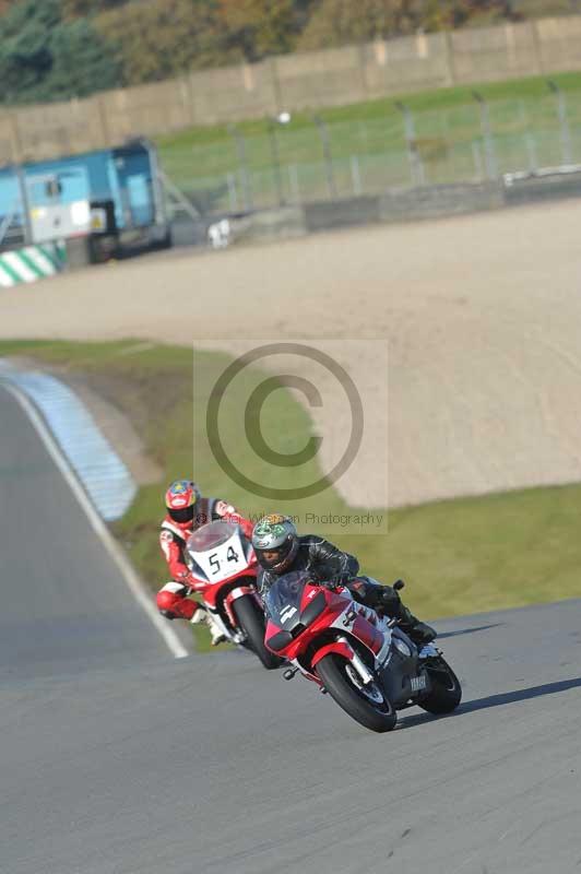 Motorcycle action photographs;donington;donington park leicestershire;donington photographs;event digital images;eventdigitalimages;no limits trackday;peter wileman photography;trackday;trackday digital images;trackday photos