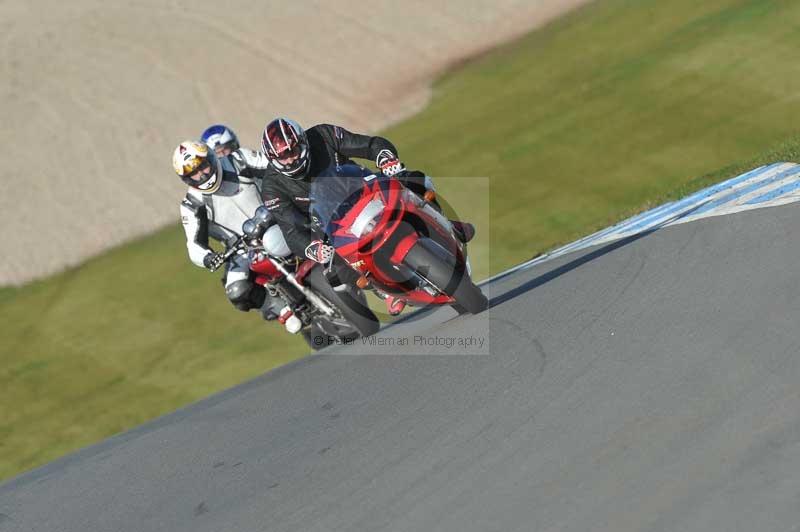 Motorcycle action photographs;donington;donington park leicestershire;donington photographs;event digital images;eventdigitalimages;no limits trackday;peter wileman photography;trackday;trackday digital images;trackday photos