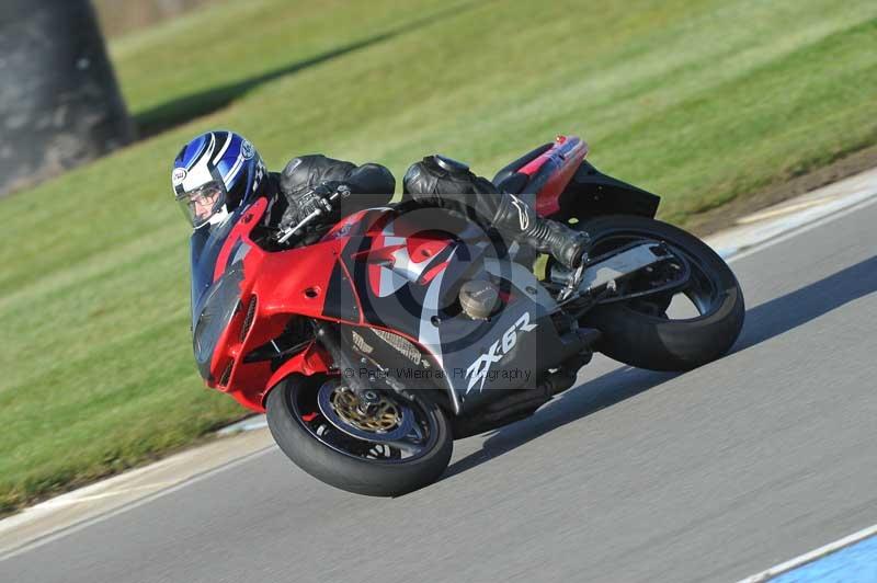 Motorcycle action photographs;donington;donington park leicestershire;donington photographs;event digital images;eventdigitalimages;no limits trackday;peter wileman photography;trackday;trackday digital images;trackday photos