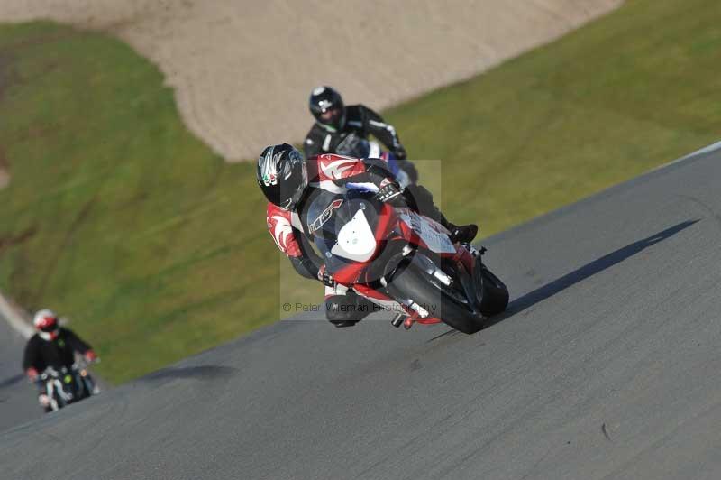 Motorcycle action photographs;donington;donington park leicestershire;donington photographs;event digital images;eventdigitalimages;no limits trackday;peter wileman photography;trackday;trackday digital images;trackday photos