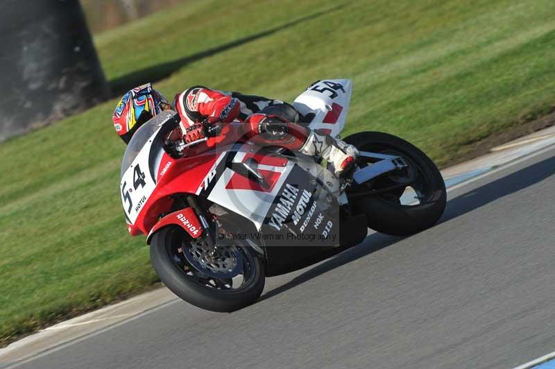 Motorcycle action photographs;donington;donington park leicestershire;donington photographs;event digital images;eventdigitalimages;no limits trackday;peter wileman photography;trackday;trackday digital images;trackday photos