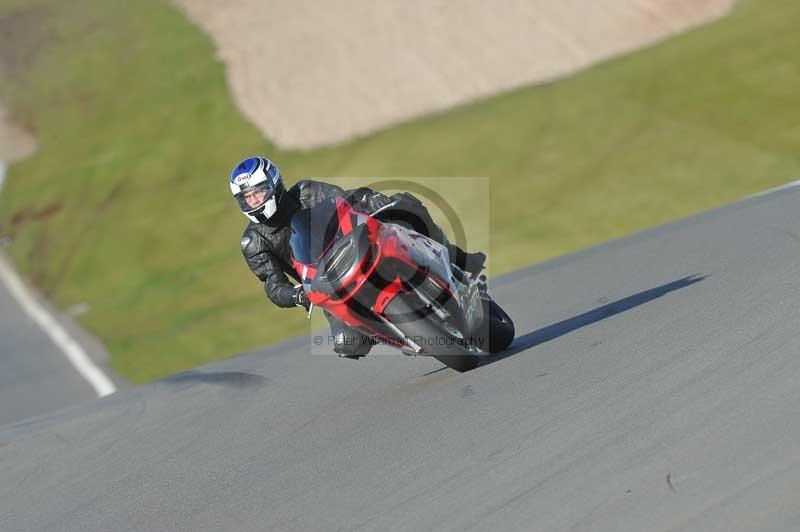 Motorcycle action photographs;donington;donington park leicestershire;donington photographs;event digital images;eventdigitalimages;no limits trackday;peter wileman photography;trackday;trackday digital images;trackday photos