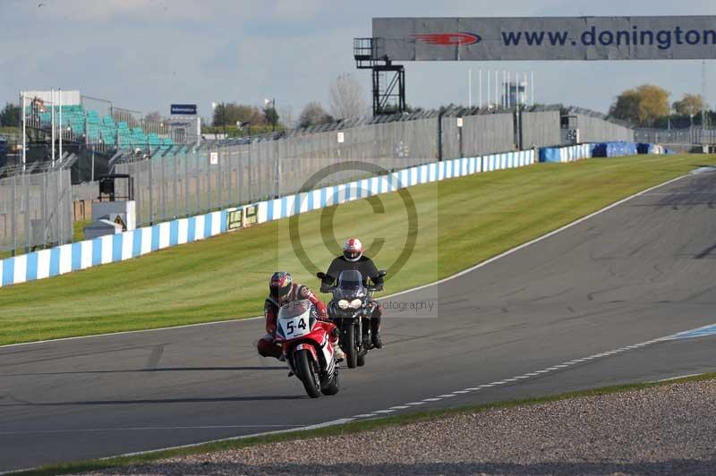 Motorcycle action photographs;donington;donington park leicestershire;donington photographs;event digital images;eventdigitalimages;no limits trackday;peter wileman photography;trackday;trackday digital images;trackday photos