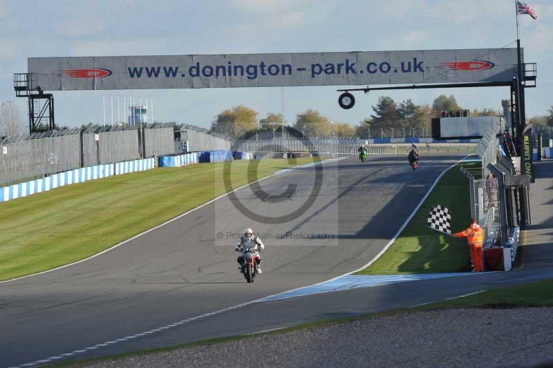 Motorcycle action photographs;donington;donington park leicestershire;donington photographs;event digital images;eventdigitalimages;no limits trackday;peter wileman photography;trackday;trackday digital images;trackday photos