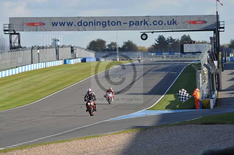 Motorcycle action photographs;donington;donington park leicestershire;donington photographs;event digital images;eventdigitalimages;no limits trackday;peter wileman photography;trackday;trackday digital images;trackday photos