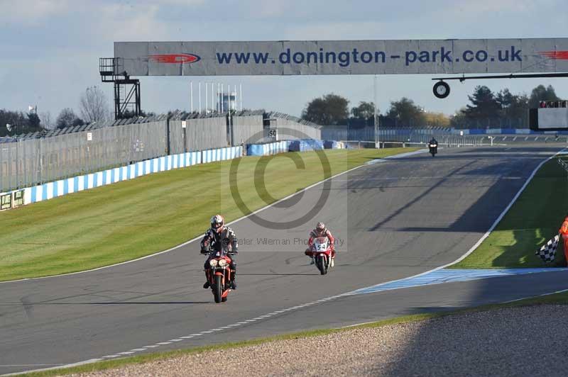 Motorcycle action photographs;donington;donington park leicestershire;donington photographs;event digital images;eventdigitalimages;no limits trackday;peter wileman photography;trackday;trackday digital images;trackday photos