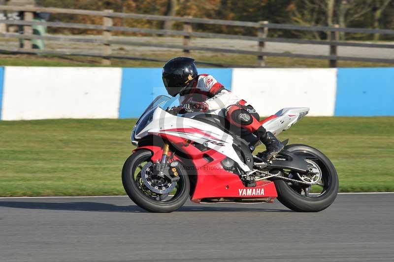 Motorcycle action photographs;donington;donington park leicestershire;donington photographs;event digital images;eventdigitalimages;no limits trackday;peter wileman photography;trackday;trackday digital images;trackday photos