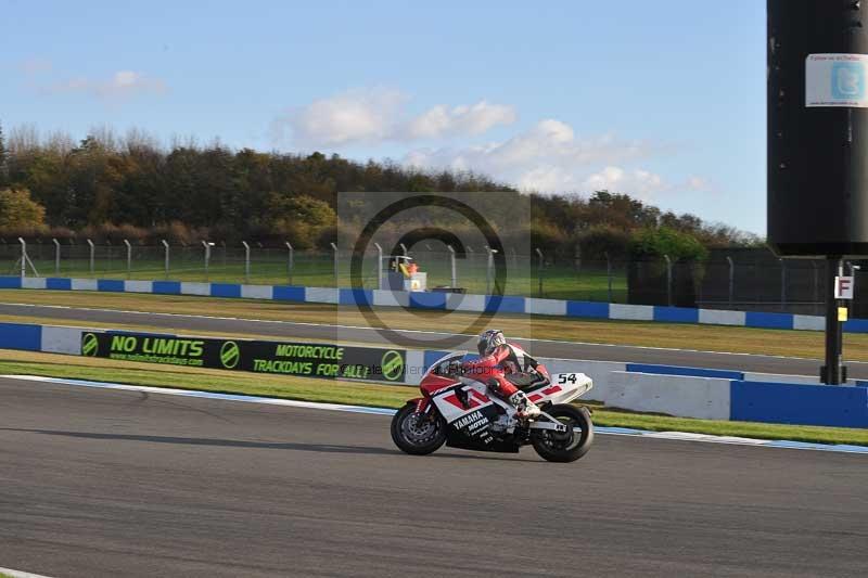 Motorcycle action photographs;donington;donington park leicestershire;donington photographs;event digital images;eventdigitalimages;no limits trackday;peter wileman photography;trackday;trackday digital images;trackday photos