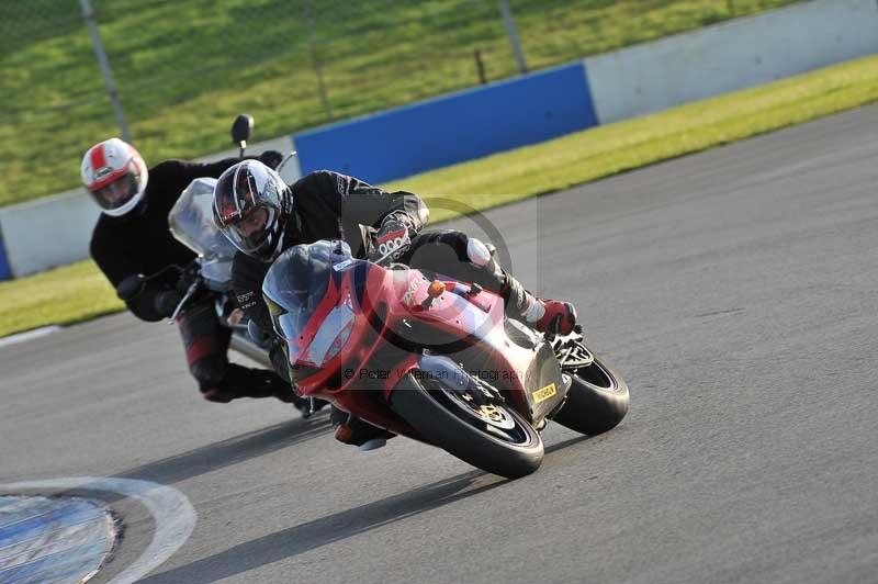 Motorcycle action photographs;donington;donington park leicestershire;donington photographs;event digital images;eventdigitalimages;no limits trackday;peter wileman photography;trackday;trackday digital images;trackday photos