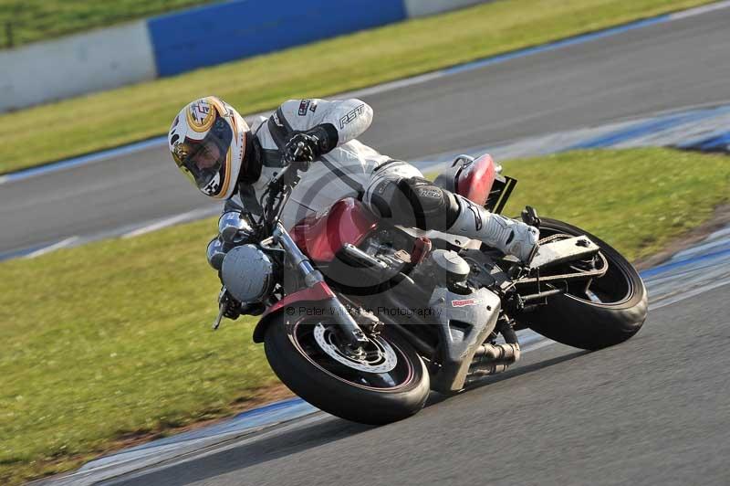 Motorcycle action photographs;donington;donington park leicestershire;donington photographs;event digital images;eventdigitalimages;no limits trackday;peter wileman photography;trackday;trackday digital images;trackday photos