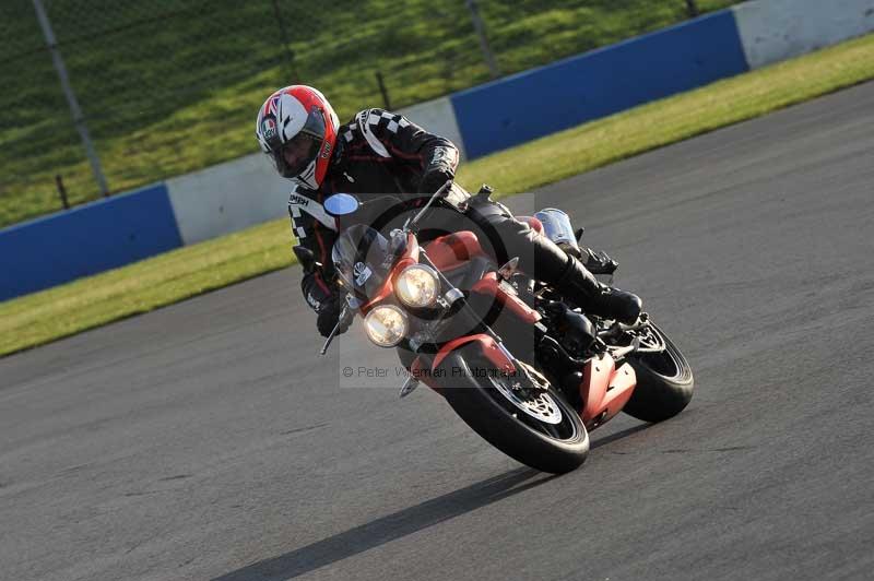 Motorcycle action photographs;donington;donington park leicestershire;donington photographs;event digital images;eventdigitalimages;no limits trackday;peter wileman photography;trackday;trackday digital images;trackday photos