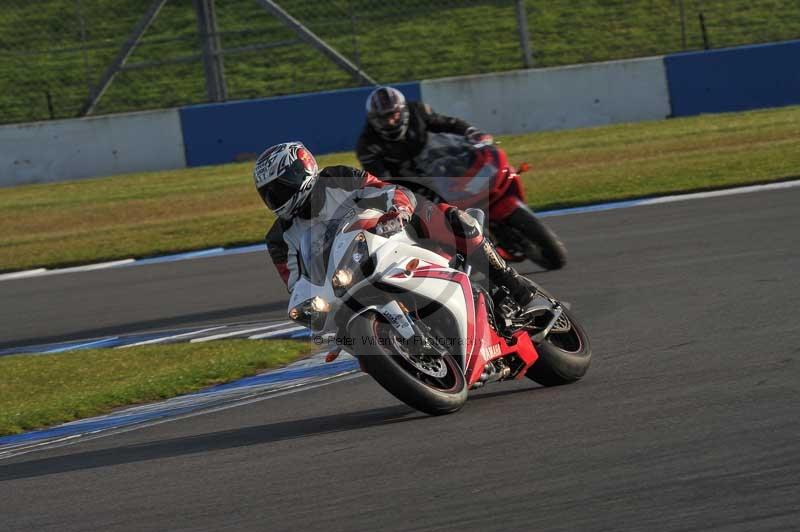 Motorcycle action photographs;donington;donington park leicestershire;donington photographs;event digital images;eventdigitalimages;no limits trackday;peter wileman photography;trackday;trackday digital images;trackday photos