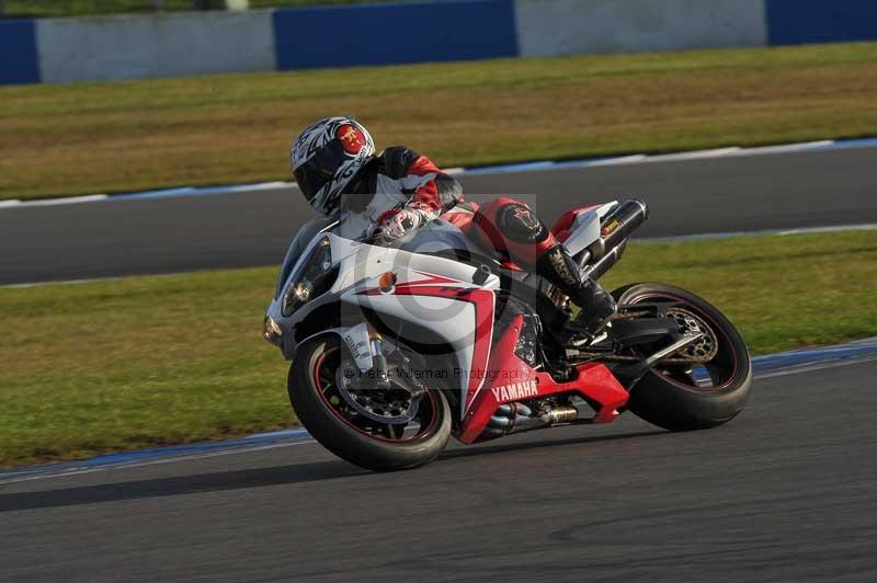 Motorcycle action photographs;donington;donington park leicestershire;donington photographs;event digital images;eventdigitalimages;no limits trackday;peter wileman photography;trackday;trackday digital images;trackday photos