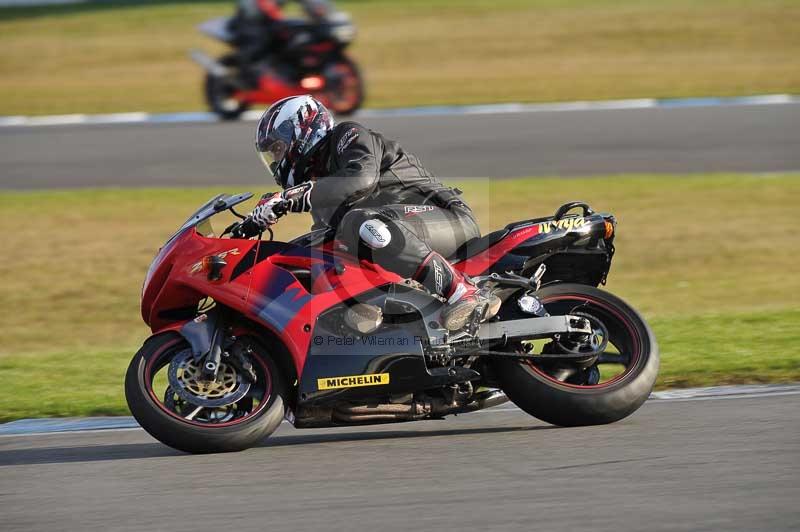 Motorcycle action photographs;donington;donington park leicestershire;donington photographs;event digital images;eventdigitalimages;no limits trackday;peter wileman photography;trackday;trackday digital images;trackday photos