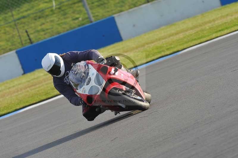 Motorcycle action photographs;donington;donington park leicestershire;donington photographs;event digital images;eventdigitalimages;no limits trackday;peter wileman photography;trackday;trackday digital images;trackday photos