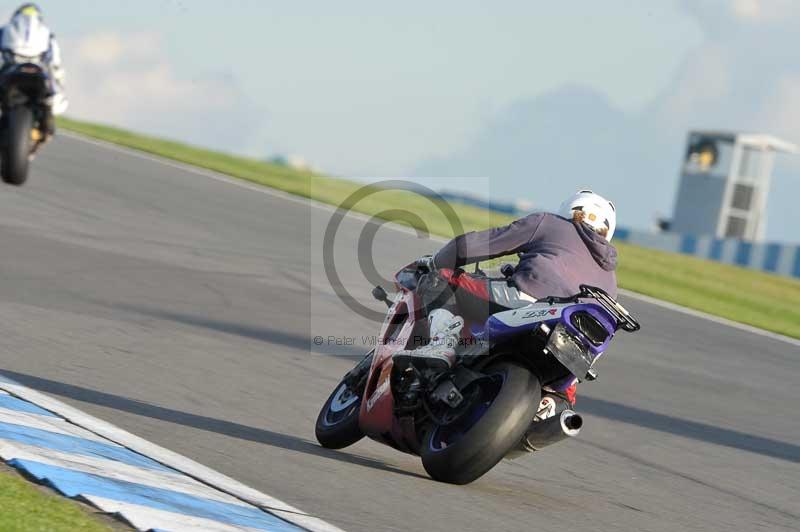 Motorcycle action photographs;donington;donington park leicestershire;donington photographs;event digital images;eventdigitalimages;no limits trackday;peter wileman photography;trackday;trackday digital images;trackday photos