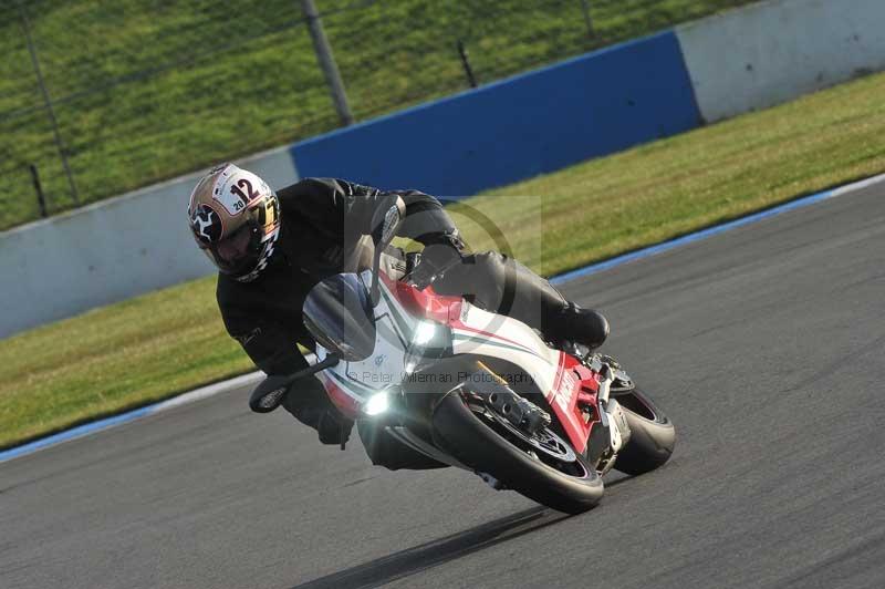 Motorcycle action photographs;donington;donington park leicestershire;donington photographs;event digital images;eventdigitalimages;no limits trackday;peter wileman photography;trackday;trackday digital images;trackday photos