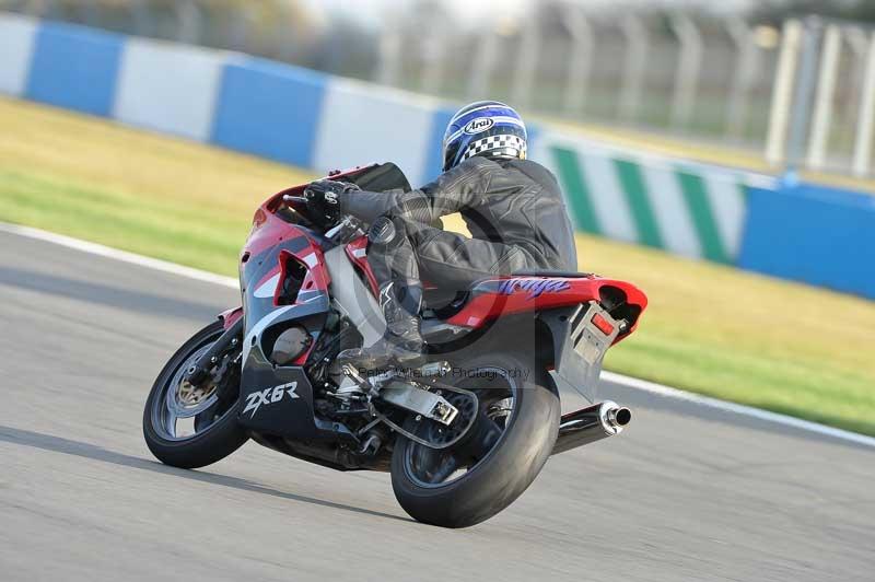 Motorcycle action photographs;donington;donington park leicestershire;donington photographs;event digital images;eventdigitalimages;no limits trackday;peter wileman photography;trackday;trackday digital images;trackday photos