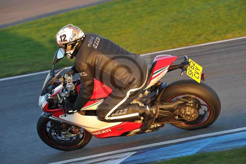 Motorcycle action photographs;donington;donington park leicestershire;donington photographs;event digital images;eventdigitalimages;no limits trackday;peter wileman photography;trackday;trackday digital images;trackday photos