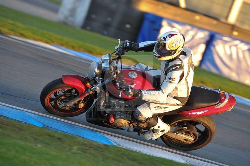 Motorcycle action photographs;donington;donington park leicestershire;donington photographs;event digital images;eventdigitalimages;no limits trackday;peter wileman photography;trackday;trackday digital images;trackday photos