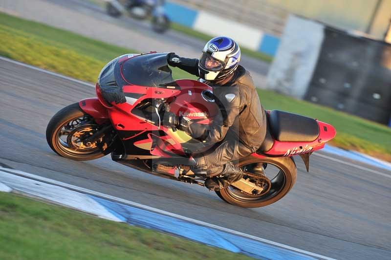 Motorcycle action photographs;donington;donington park leicestershire;donington photographs;event digital images;eventdigitalimages;no limits trackday;peter wileman photography;trackday;trackday digital images;trackday photos