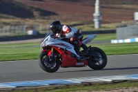 Motorcycle-action-photographs;donington;donington-park-leicestershire;donington-photographs;event-digital-images;eventdigitalimages;no-limits-trackday;peter-wileman-photography;trackday;trackday-digital-images;trackday-photos