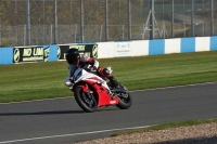 Motorcycle-action-photographs;donington;donington-park-leicestershire;donington-photographs;event-digital-images;eventdigitalimages;no-limits-trackday;peter-wileman-photography;trackday;trackday-digital-images;trackday-photos