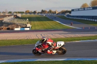 Motorcycle-action-photographs;donington;donington-park-leicestershire;donington-photographs;event-digital-images;eventdigitalimages;no-limits-trackday;peter-wileman-photography;trackday;trackday-digital-images;trackday-photos