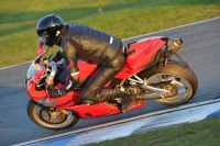 Motorcycle-action-photographs;donington;donington-park-leicestershire;donington-photographs;event-digital-images;eventdigitalimages;no-limits-trackday;peter-wileman-photography;trackday;trackday-digital-images;trackday-photos