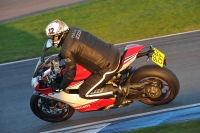 Motorcycle-action-photographs;donington;donington-park-leicestershire;donington-photographs;event-digital-images;eventdigitalimages;no-limits-trackday;peter-wileman-photography;trackday;trackday-digital-images;trackday-photos