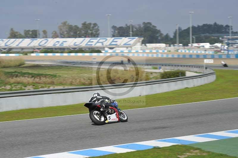 jerez;motorbikes;no limits;nov 2012;peter wileman photography;spain;trackday;trackday digital images