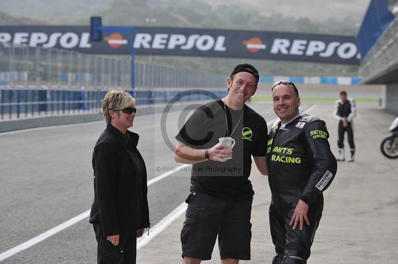 jerez;motorbikes;no limits;nov 2012;peter wileman photography;spain;trackday;trackday digital images