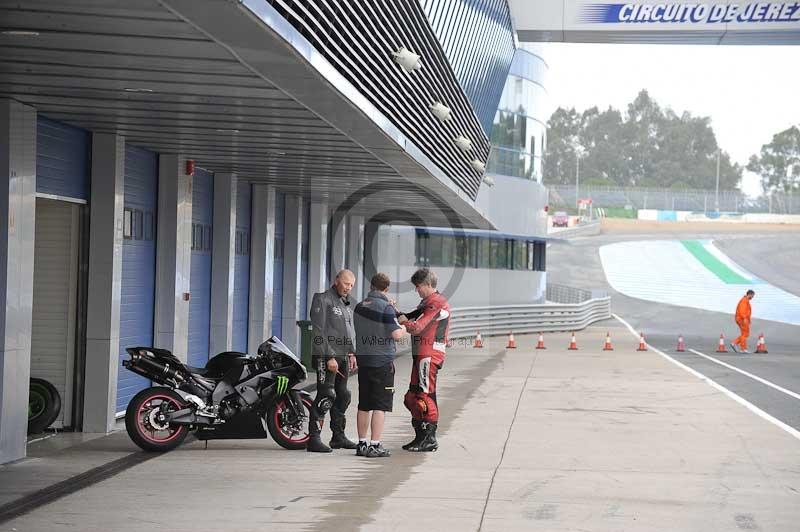 jerez;motorbikes;no limits;nov 2012;peter wileman photography;spain;trackday;trackday digital images