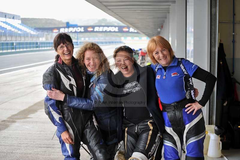 jerez;motorbikes;no limits;nov 2012;peter wileman photography;spain;trackday;trackday digital images