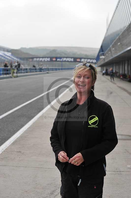 jerez;motorbikes;no limits;nov 2012;peter wileman photography;spain;trackday;trackday digital images