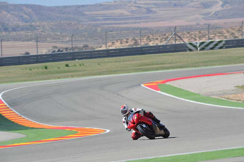 aragon;motorbikes;no limits;peter wileman photography;spain;trackday;trackday digital images