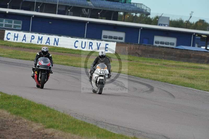 Rockingham no limits trackday;enduro digital images;event digital images;eventdigitalimages;no limits trackdays;peter wileman photography;racing digital images;rockingham raceway northamptonshire;rockingham trackday photographs;trackday digital images;trackday photos