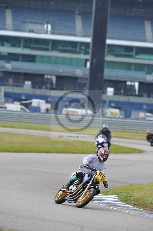 Rockingham no limits trackday;enduro digital images;event digital images;eventdigitalimages;no limits trackdays;peter wileman photography;racing digital images;rockingham raceway northamptonshire;rockingham trackday photographs;trackday digital images;trackday photos