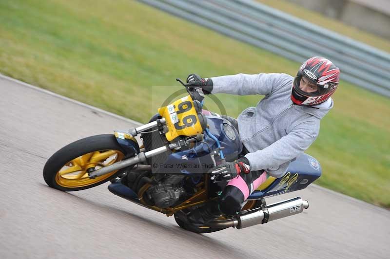 Rockingham no limits trackday;enduro digital images;event digital images;eventdigitalimages;no limits trackdays;peter wileman photography;racing digital images;rockingham raceway northamptonshire;rockingham trackday photographs;trackday digital images;trackday photos