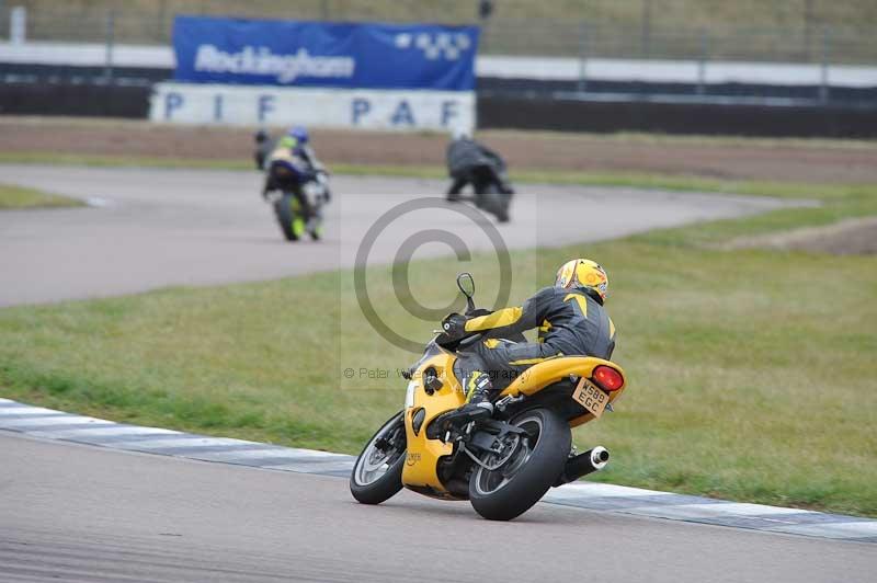 Rockingham no limits trackday;enduro digital images;event digital images;eventdigitalimages;no limits trackdays;peter wileman photography;racing digital images;rockingham raceway northamptonshire;rockingham trackday photographs;trackday digital images;trackday photos