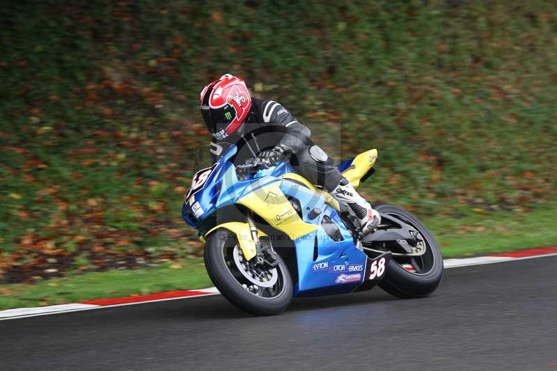 Motorcycle action photographs;Trackday digital images;cadwell;cadwell park photographs;event digital images;eventdigitalimages;motor racing louth lincolnshire;no limits trackdays;peter wileman photography;trackday;trackday photos