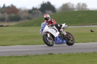 Motorcycle-action-photographs;Trackday-digital-images;event-digital-images;eventdigitalimages;no-limits-trackday;peter-wileman-photography;snetterton;snetterton-circuit-norfolk;snetterton-photographs;trackday;trackday-photos