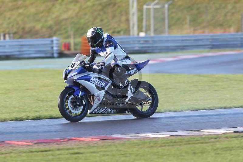 Motorcycle action photographs;Trackday digital images;event digital images;eventdigitalimages;no limits trackday;peter wileman photography;snetterton;snetterton circuit norfolk;snetterton photographs;trackday;trackday photos