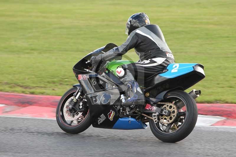 Motorcycle action photographs;Trackday digital images;event digital images;eventdigitalimages;no limits trackday;peter wileman photography;snetterton;snetterton circuit norfolk;snetterton photographs;trackday;trackday photos