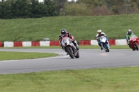 Motorcycle-action-photographs;Trackday-digital-images;event-digital-images;eventdigitalimages;no-limits-trackday;peter-wileman-photography;snetterton;snetterton-circuit-norfolk;snetterton-photographs;trackday;trackday-photos