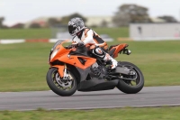 Motorcycle-action-photographs;Trackday-digital-images;event-digital-images;eventdigitalimages;no-limits-trackday;peter-wileman-photography;snetterton;snetterton-circuit-norfolk;snetterton-photographs;trackday;trackday-photos