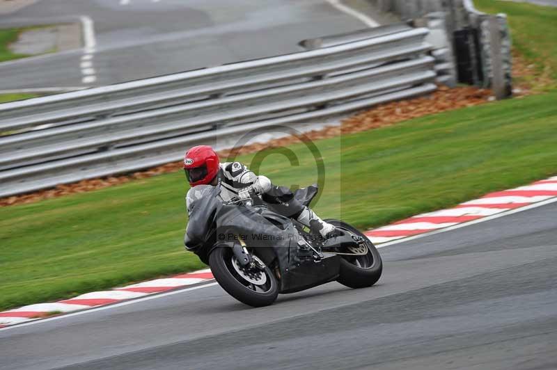 Motorcycle action photographs;Trackday digital images;event digital images;eventdigitalimages;no limits trackday;oulton park;oulton park circuit cheshire;oulton park photographs;peter wileman photography;trackday;trackday photos