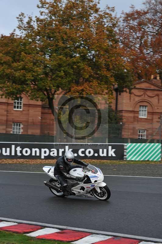 Motorcycle action photographs;Trackday digital images;event digital images;eventdigitalimages;no limits trackday;oulton park;oulton park circuit cheshire;oulton park photographs;peter wileman photography;trackday;trackday photos