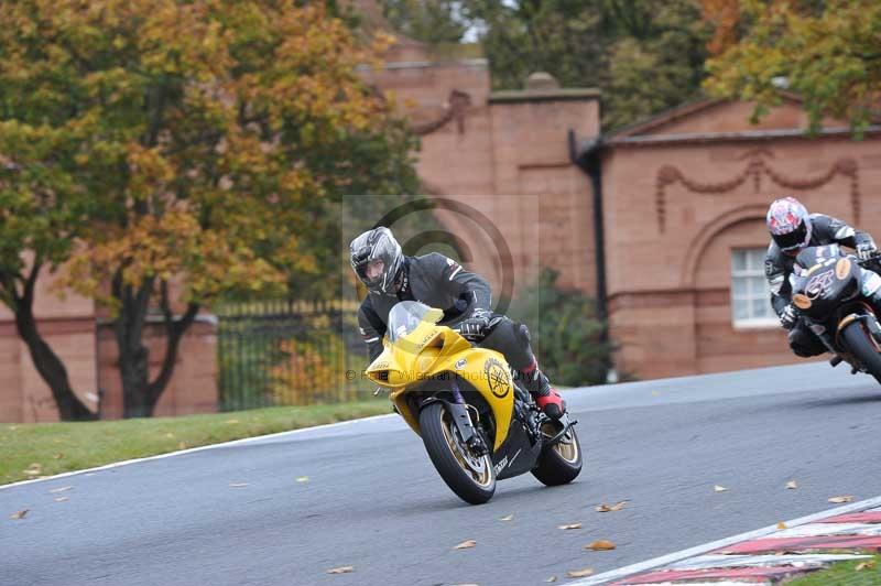 Motorcycle action photographs;Trackday digital images;event digital images;eventdigitalimages;no limits trackday;oulton park;oulton park circuit cheshire;oulton park photographs;peter wileman photography;trackday;trackday photos